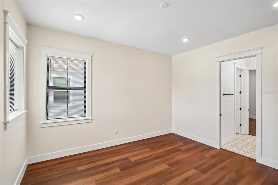 Spacious, unfurnished interior of a new home in , St. Petersburg (Image 37). Spacious, unfurnished interior of a new home in , St. Petersburg (Image 37).