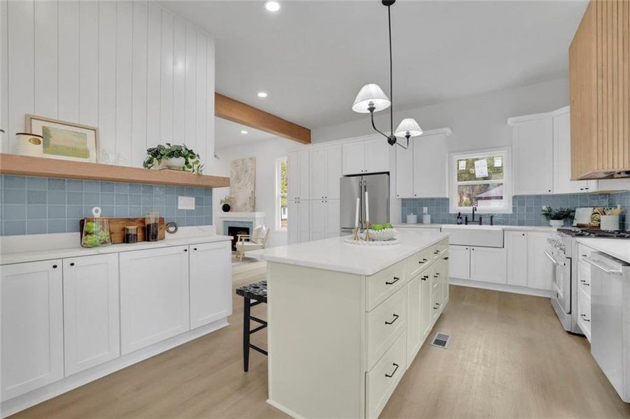 Furnished interior view inside a new home in , Atlanta (Image 45).