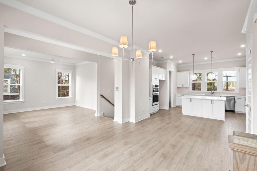 Spacious, unfurnished interior of a new home in Harbor Oaks Marina, Myrtle Beach (Image 20).