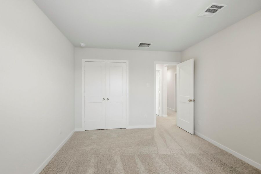 Spacious, unfurnished interior of a new home in Caney Mills, Conroe (Image 19). Spacious, unfurnished interior of a new home in Caney Mills, Conroe (Image 19).