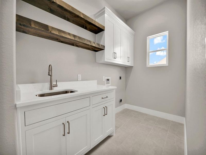 Furnished interior view inside a new home in , Fort Worth (Image 16). Furnished interior view inside a new home in , Fort Worth (Image 16).
