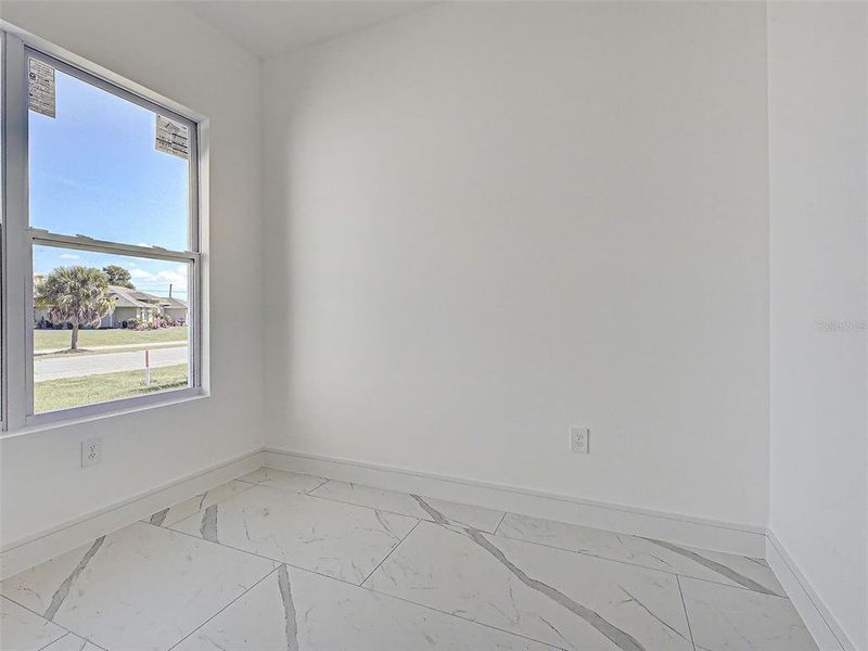 Spacious, unfurnished interior of a new home in , Rotonda West (Image 37).