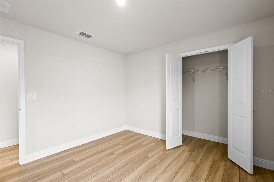 Spacious, unfurnished interior of a new home in SummerCrest, Ocala (Image 28).