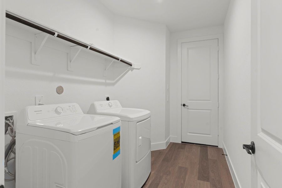 Furnished interior view inside a new home in Westland Ranch 60' Homesites, League City (Image 17). Furnished interior view inside a new home in Westland Ranch 60' Homesites, League City (Image 17).