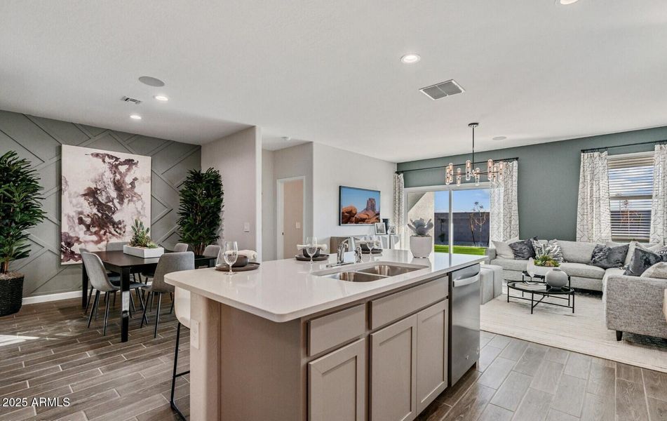 Kitchen/Dining/GR - Former Model