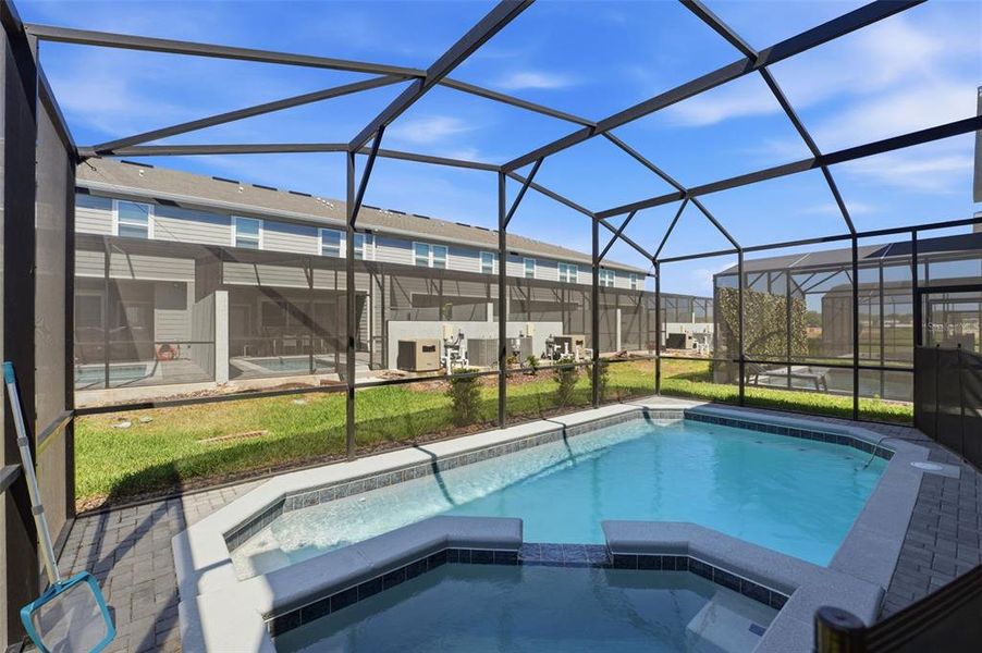 Exterior details and patio area of a home in , Clermont (Image 25).