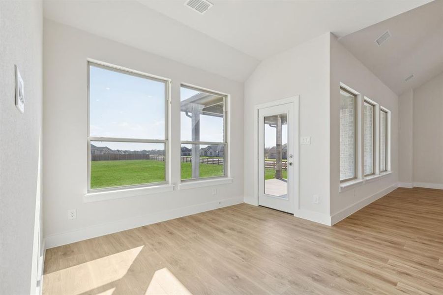 Spacious, unfurnished interior of a new home in Ellis Ranch Estates, Waxahachie (Image 24).