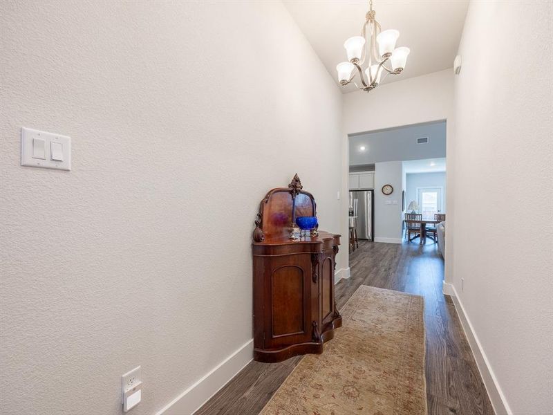 Furnished interior view inside a new home in , Waxahachie (Image 22). Furnished interior view inside a new home in , Waxahachie (Image 22).