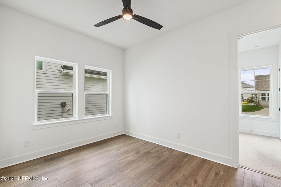 Spacious, unfurnished interior of a new home in Seven Pines 50' Rear Entry, Jacksonville (Image 26).