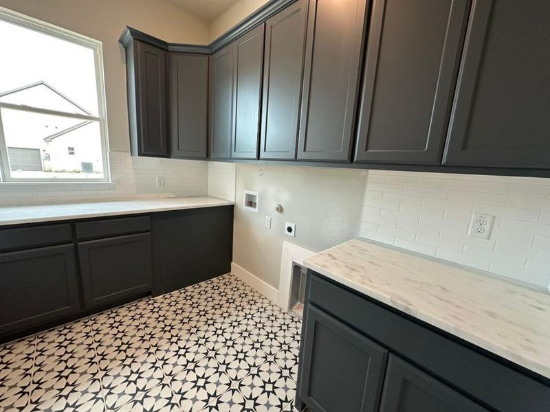 Furnished interior view inside a new home in Fannin Ranch, Leonard (Image 11).