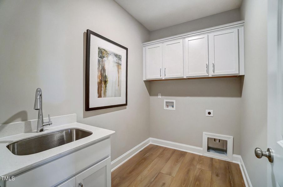 Roanoke - BTS Model - 032 Roanoke - BTS Model - 032