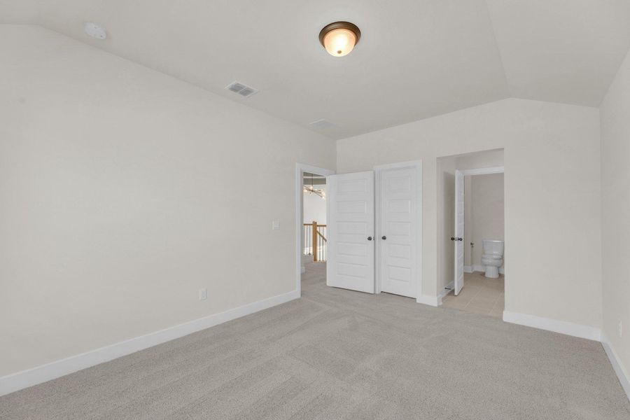 Spacious, unfurnished interior of a new home in Flora - 60', Hutto (Image 22).