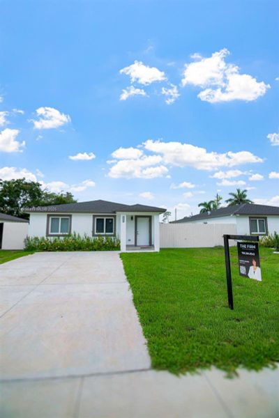 Community amenities in , Miami (Image 11).