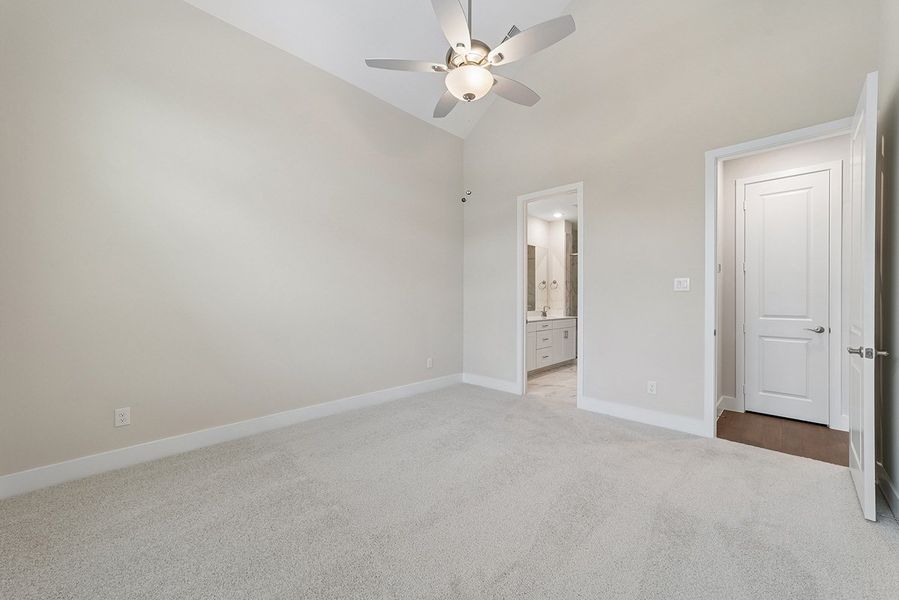 Representative unfurnished interior of a home built from the Delaney by Landon Homes in Dominion at Brookhollow, Prosper (Image 24). Representative unfurnished interior of a home built from the Delaney by Landon Homes in Dominion at Brookhollow, Prosper (Image 24).