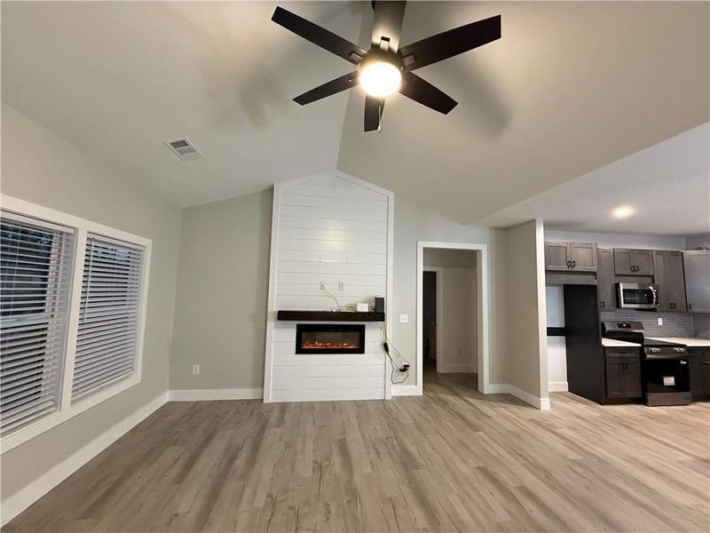 Image 36 of a home in .