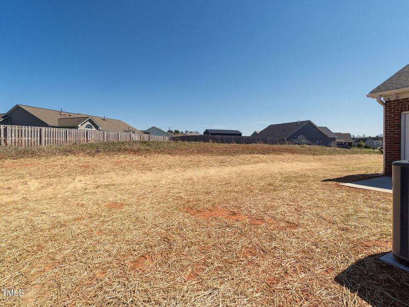 34 2374_WhelenDr Backyard