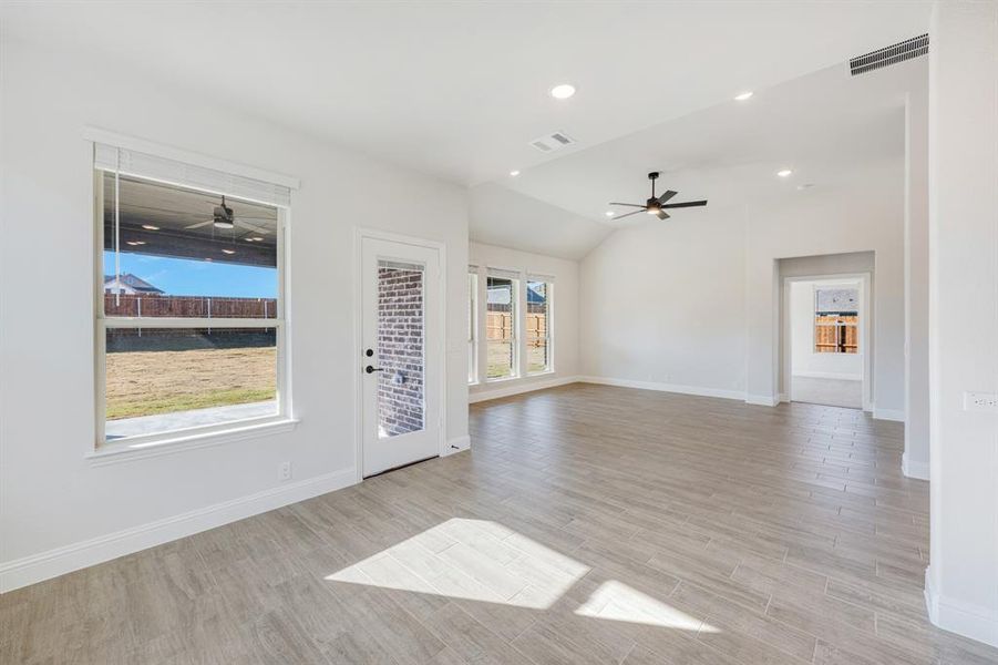 Spacious, unfurnished interior of a new home in Hampton Park, Glenn Heights (Image 23).