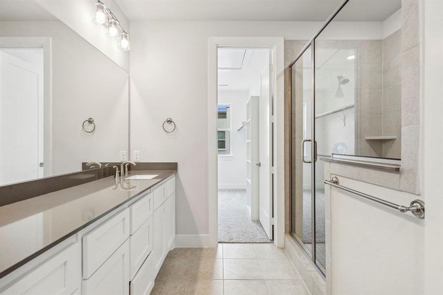 Furnished interior view inside a new home in SoHo Square, Dallas (Image 8).