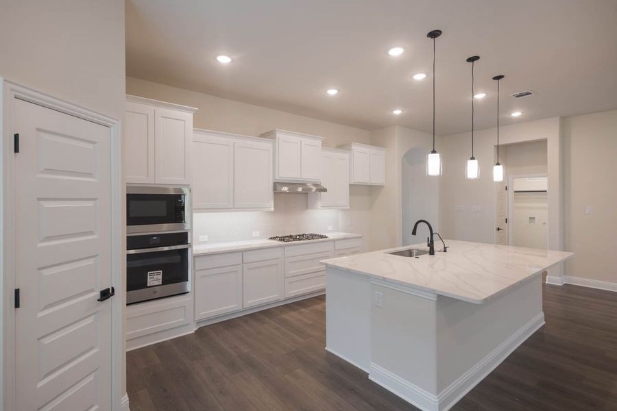 Furnished interior view inside a new home in Las Lomas, Forney (Image 8).
