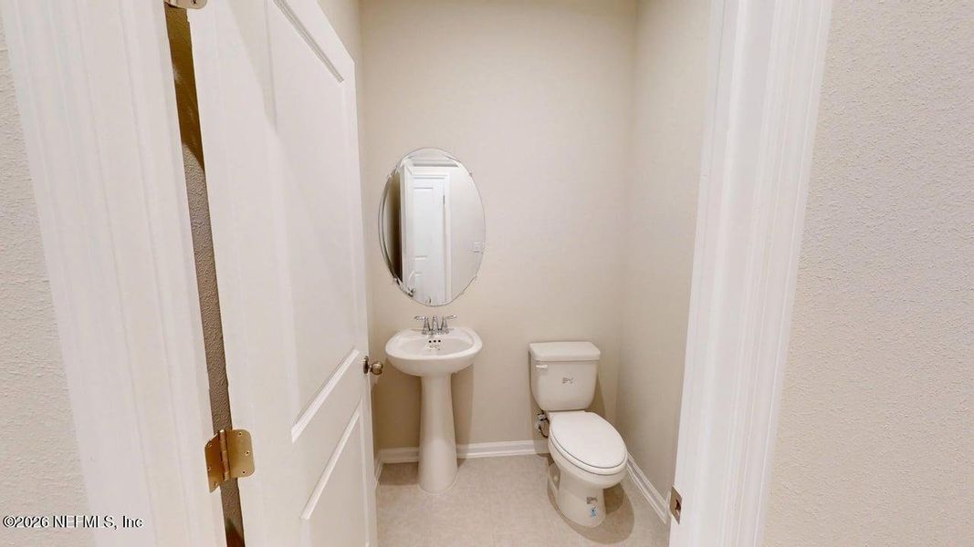 Furnished interior view inside a new home in Egret Creek, Jacksonville (Image 9).