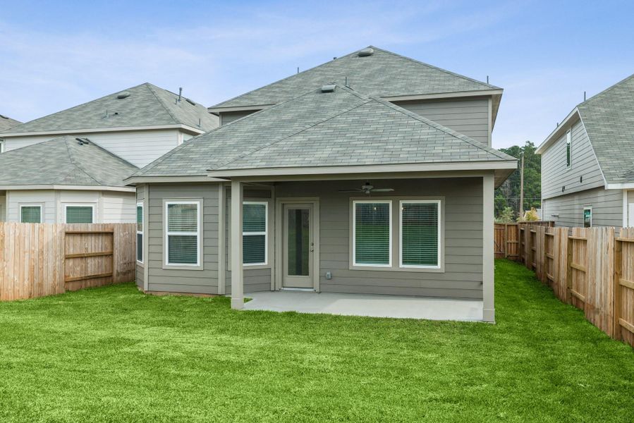 Exterior details and patio area of a home in Lone Star Landing, Montgomery (Image 3). Exterior details and patio area of a home in Lone Star Landing, Montgomery (Image 3).