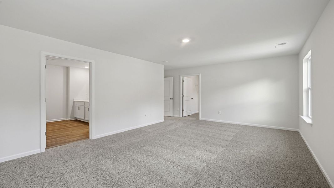 Spacious, unfurnished interior of a new home in Durbin Meadows, Fountain Inn (Image 32). Spacious, unfurnished interior of a new home in Durbin Meadows, Fountain Inn (Image 32).