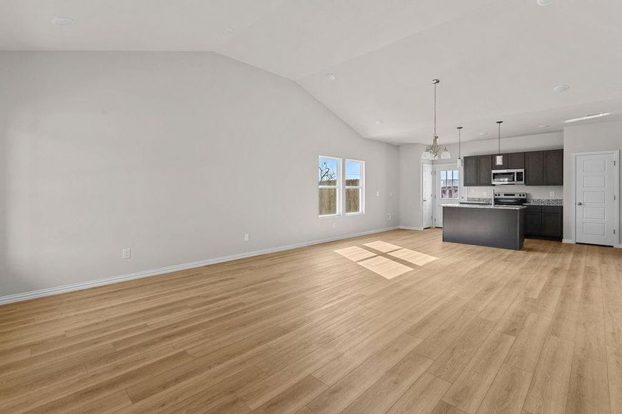 Spacious, unfurnished interior of a new home in , Fort Worth (Image 11).