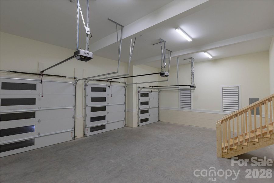 Spacious, unfurnished interior of a new home in , Conover (Image 23).