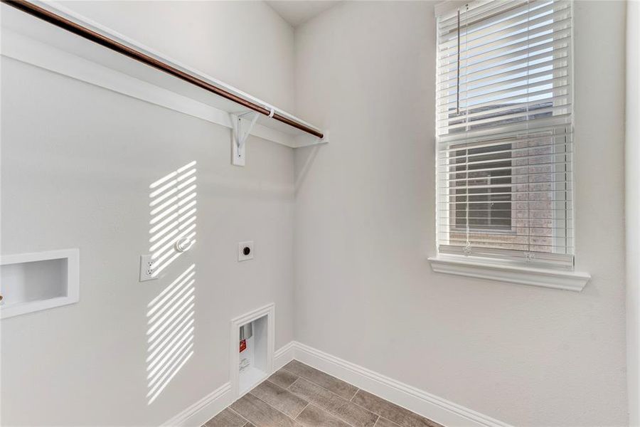 Spacious, unfurnished interior of a new home in AnaCapri, Anna (Image 19). Spacious, unfurnished interior of a new home in AnaCapri, Anna (Image 19).