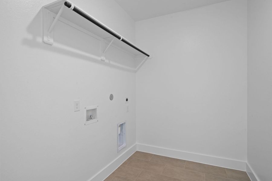 Spacious, unfurnished interior of a new home in Jubilee 45', 70', Hockley (Image 26).