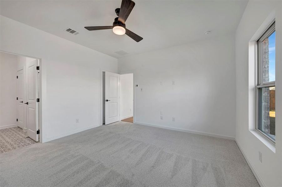 Spacious, unfurnished interior of a new home in Rolling Ridge, Van Alstyne (Image 22). Spacious, unfurnished interior of a new home in Rolling Ridge, Van Alstyne (Image 22).
