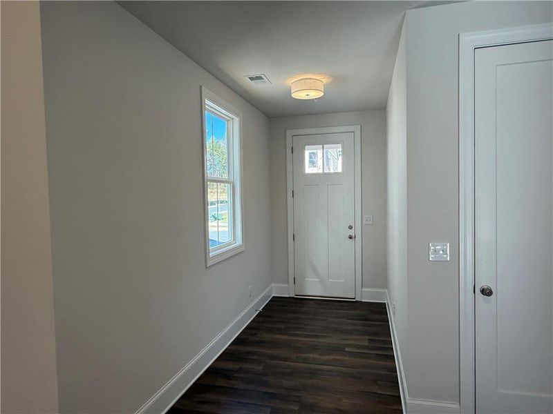 Spacious, unfurnished interior of a new home in , Marietta (Image 12).
