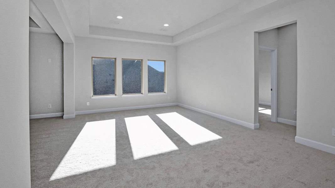 Spacious, unfurnished interior of a new home in Riceland, Mont Belvieu (Image 17).