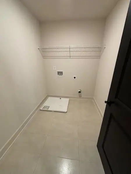 Spacious, unfurnished interior of a new home in Le Jardin, Fairburn (Image 15).