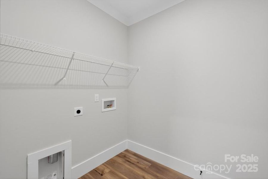 Spacious, unfurnished interior of a new home in Stoneridge Hills, Rock Hill (Image 21). Spacious, unfurnished interior of a new home in Stoneridge Hills, Rock Hill (Image 21).