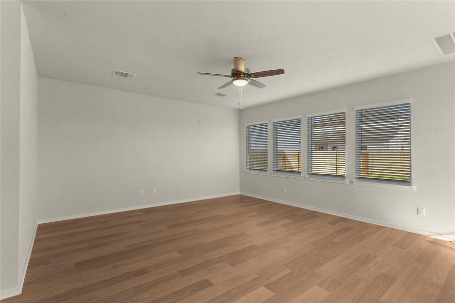 REPRESENTATIVE OF FLOOR PLAN ONLY REPRESENTATIVE OF FLOOR PLAN ONLY