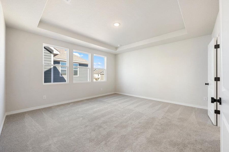 Spacious, unfurnished interior of a new home in Lariat, Liberty Hill (Image 38).