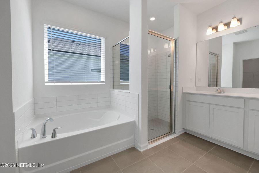 Furnished interior view inside a new home in Hyland Trail, Green Cove Springs (Image 17).
