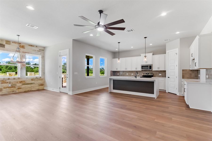 Spacious, unfurnished interior of a new home in , Bertram (Image 25).