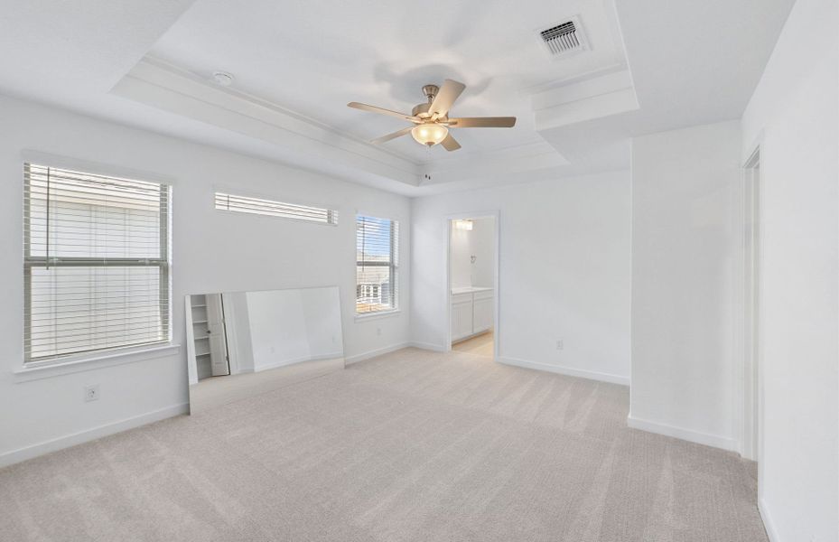 Spacious, unfurnished interior of a new home in Santa Rita Ranch, Liberty Hill (Image 43). Spacious, unfurnished interior of a new home in Santa Rita Ranch, Liberty Hill (Image 43).