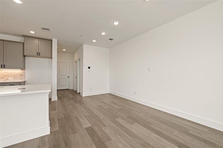 Spacious, unfurnished interior of a new home in Talia, Mesquite (Image 22).