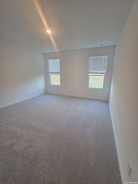 Spacious, unfurnished interior of a new home in Navarro Ranch, Seguin (Image 7).
