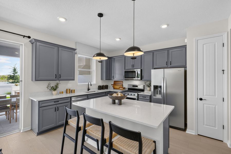 Representative furnished interior of a home built from the Imperial by Pulte Homes in Lakehaven Estates, Clermont (Image 14).