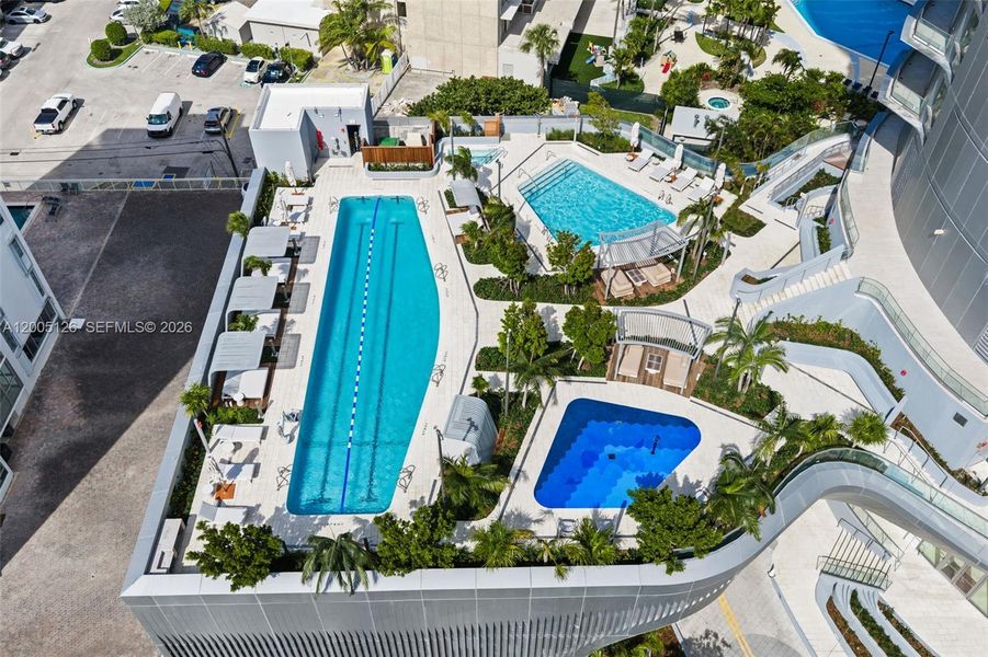 Community amenities in , Miami (Image 28).