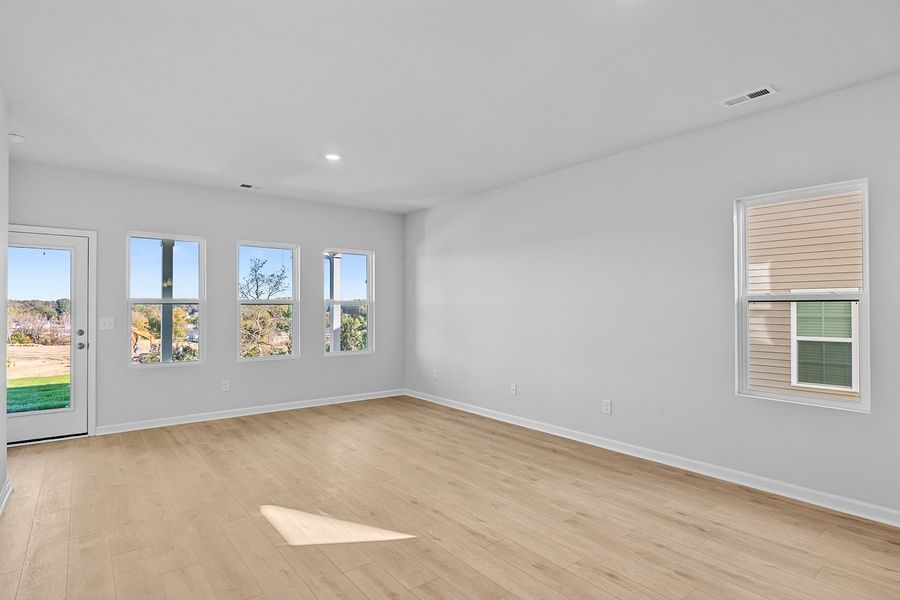 Spacious, unfurnished interior of a new home in Fieldstone, Lexington (Image 16). Spacious, unfurnished interior of a new home in Fieldstone, Lexington (Image 16).