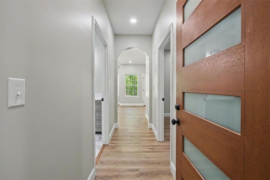 Spacious, unfurnished interior of a new home in , Lindale (Image 37).