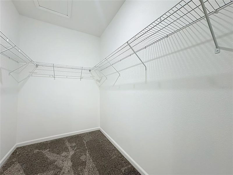 Spacious, unfurnished interior of a new home in , Kissimmee (Image 31).