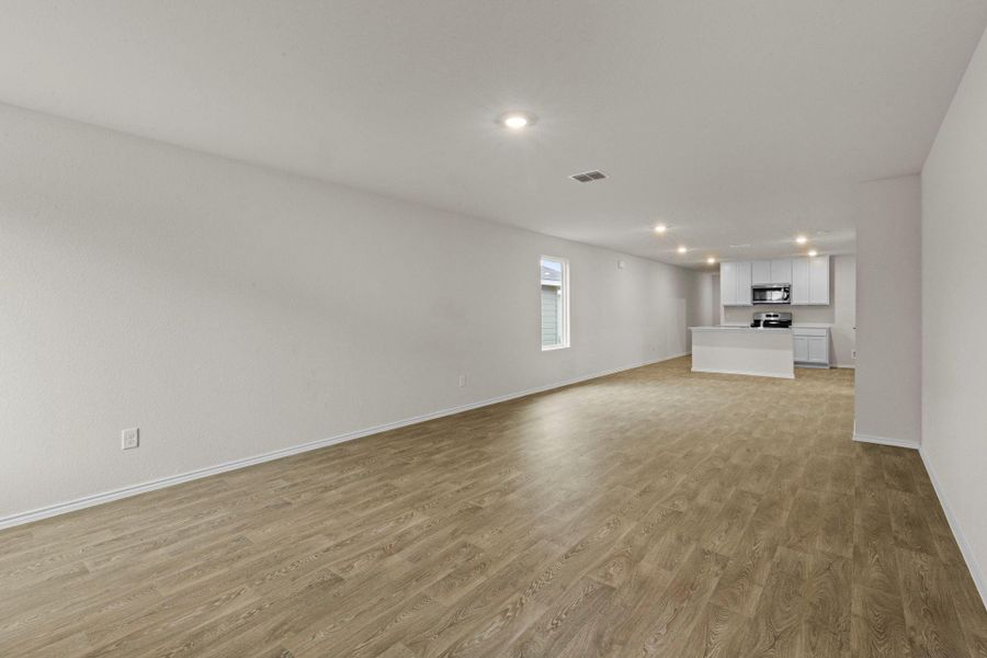 Spacious, unfurnished interior of a new home in Sunset Oaks, Maxwell (Image 25). Spacious, unfurnished interior of a new home in Sunset Oaks, Maxwell (Image 25).