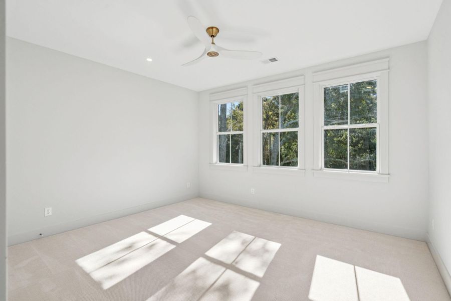 Image 80 of a home in .