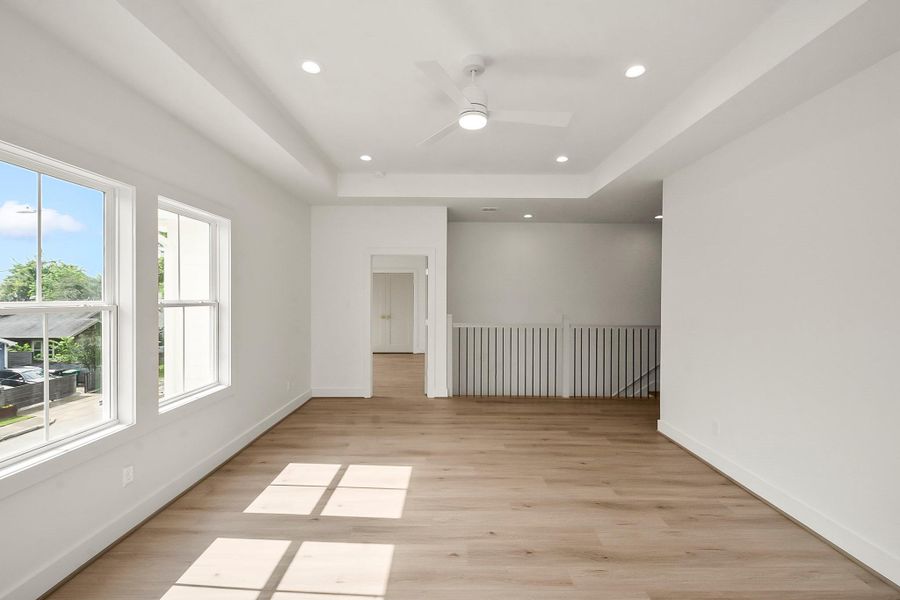 Spacious, unfurnished interior of a new home in , Houston (Image 22).